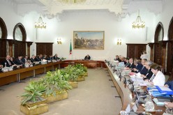 مجلس وزراء لمناقشة قانون المالية 2017 قبل نهاية الشهر