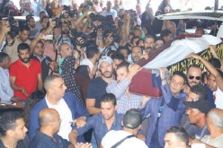 بالصور.. تشييع الفنان “فاروق الفيشاوي” إلى مثواه الأخير