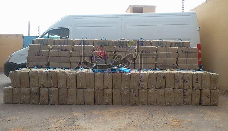 حجز قرابة 9 قناطير من الكيف في مطاردة لمهربين في حي الكدية بتلمسان