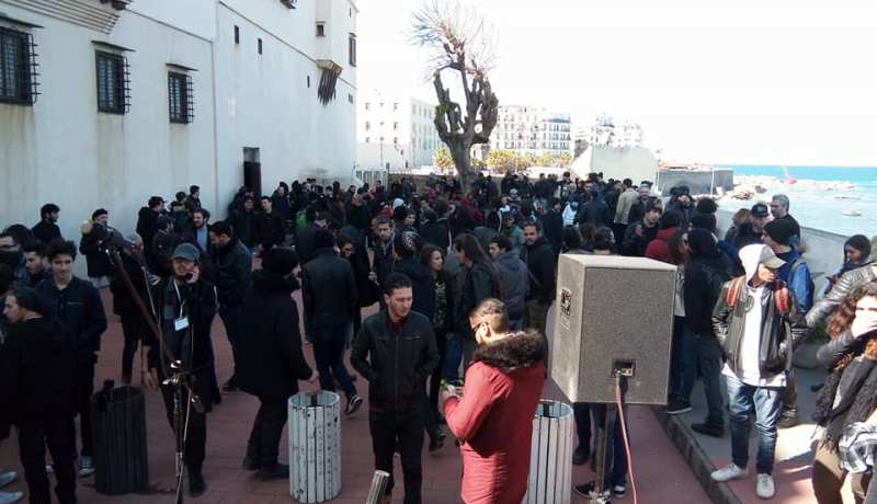 بالصور..”ميتالجيريا” يوم لموسيقى الميتال بالعاصمة