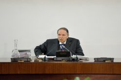 بوتفليقة يصادق على ملحق عقد بين سوناطراك وشركات اجنبية    