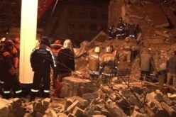 دفن 39 شخصا تحت الأنقاض إثر انهيار مبنى بسبب انفجار للغاز في روسيا