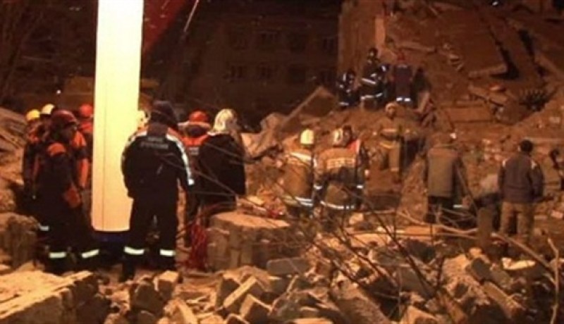 دفن 39 شخصا تحت الأنقاض إثر انهيار مبنى بسبب انفجار للغاز في روسيا