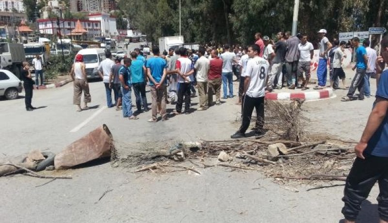 سكان برباشة بجاية يحتجون بعد وفاة أحد الراجلين