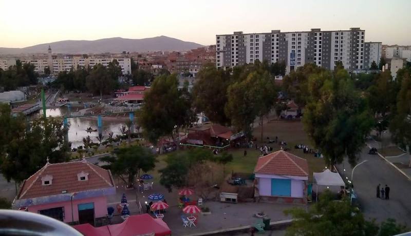 سقوط طفل من الطابق الرابع لعمارة ببرج بوعريريج