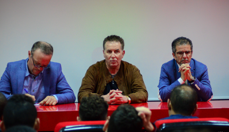 سرار يجتمع بلاعبي سوسطارة لأول مرة