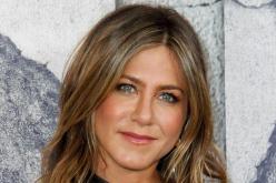 “جينيفر أنيستون” تنجو من الموت في عيد ميلادها