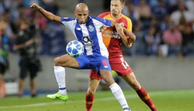 براهيمي: “حققنا فوزا مهما وعلينا الآن التفكير في بنفيكا”