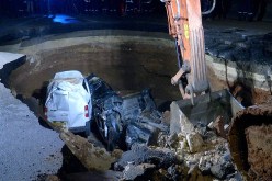 حفرة.. تشلّ العاصمة