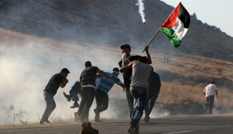 إصابة 5 فلسطينيين في مواجهات مع الجيش الصهيوني بالضفة الغربية