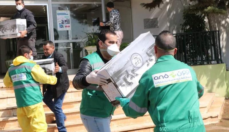 وهران: وزارة البيئة والطاقات المتجددة تساهم بمستلزمات الوقاية والتعقيم وألبسة واقية