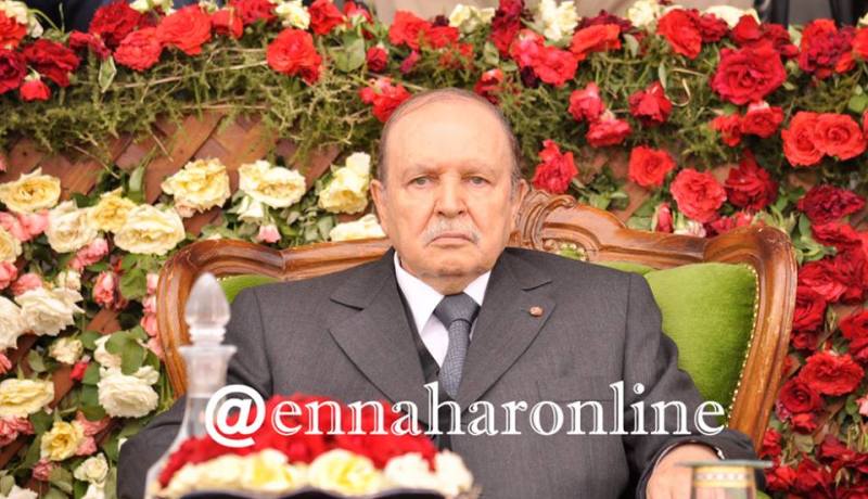بوتفليقة: يجب المساهمة في الحركة الديمقراطية التعددية