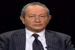 ساويرس يتفق على بيع معظم أسهمه في موبينيل المصرية