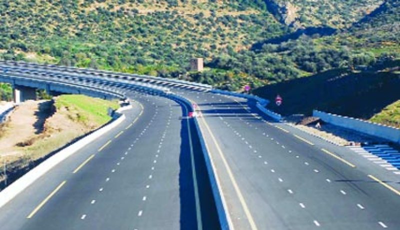 الشروع في تجسيد الطريق السريع الرابط بين معسكر والطريق السيار شرق-غرب