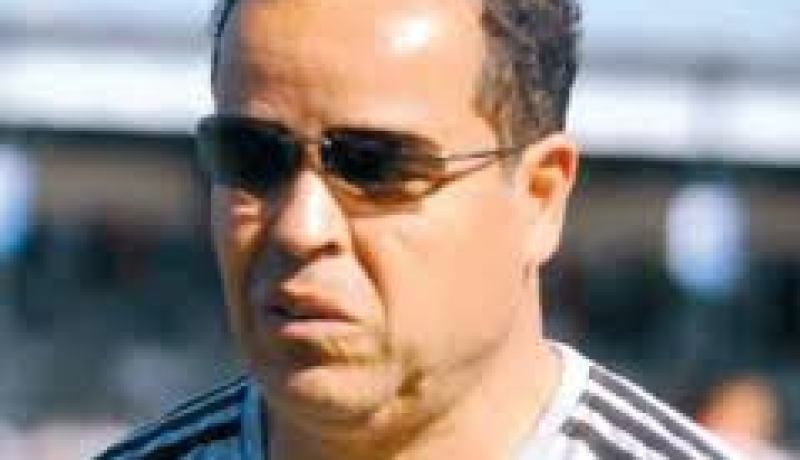 بوعلام شارف يتعاقد مع مولودية الجزائر لمدة ثلاث سنوات