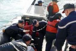 خفر الشواطئ ينقذون 19 صياد من الغرق بسواحل الغزوات في تلمسان