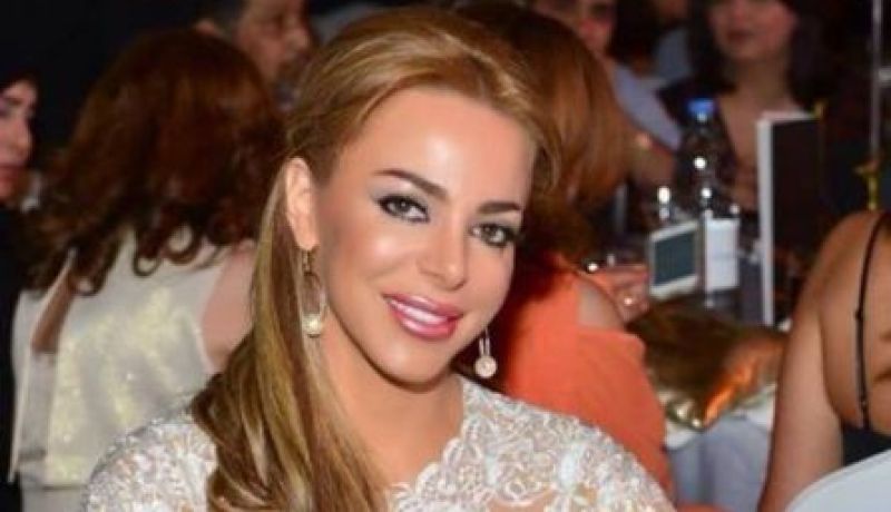 النجمة السورية سوزان نجم الدين سفيرة الحب والسلام