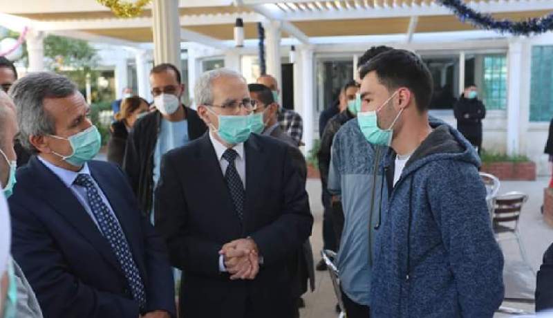 بالصور.. وزير الصحة يطلع على ظروف الطلبة المرحلين من مدينة ووهان الصينية