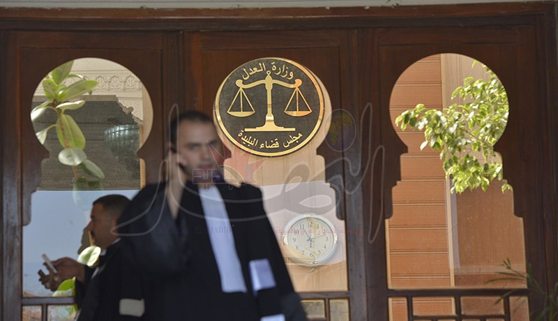 كنا نقدّم بطاقات نقل مجانية لمسؤولي المؤسسات العمومية لإيداع أموالهم