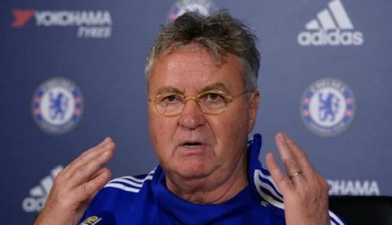 بالفيديو.. سقوط مدرب تشيلسي بعد إشتباك عقب نهاية الداربي