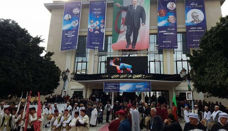بالصور.. هكذا افتتحت عنابة الطبعة الثالثة من مهرجان الفيلم المتوسطي