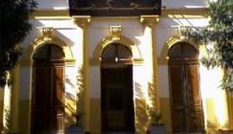 مواطنون يحتجون على أمر بحبس 3 أعوان شرطة في بئر العاتر بتبسة