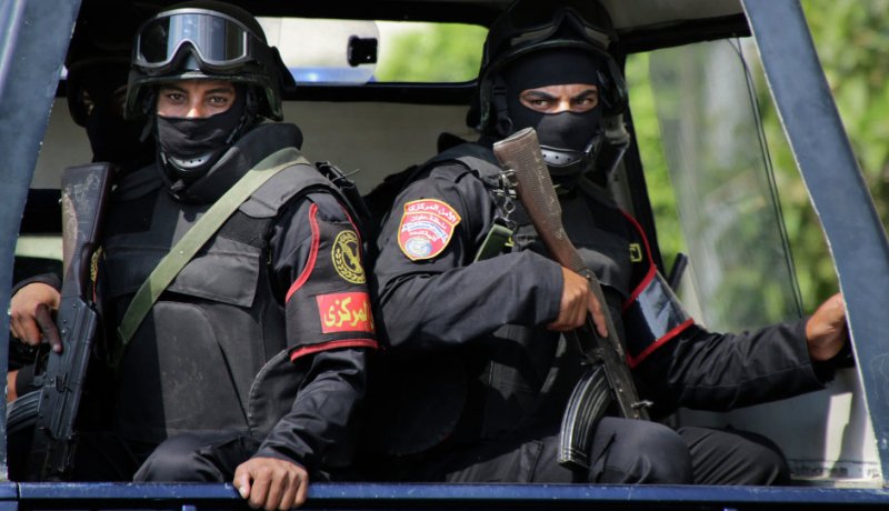 مقتل 8 من رجال الأمن بينهم ضابط في هجوم مسلح بمنطقة حلوان بالقاهرة