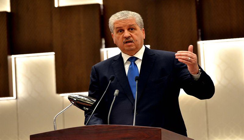 95 مليار دولار احتياطي صرف الجزائر شهر جويلية المقبل