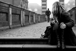 بعد أن بعت الغالي حتى أشتري حبه وقلبه.. أخذ مالي وسافر ليحقق حلمه