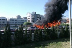 بالفيديو.. حريق في حافلة أدى إلى غلق محطة نقل المسافرين في إسطنبول