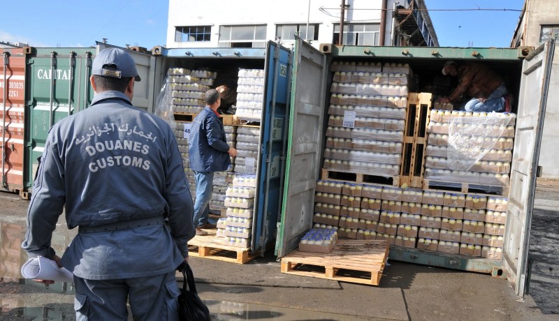 جمارك مغنية تحبط تهريب 6816 علبة ياغورت نحو المغرب