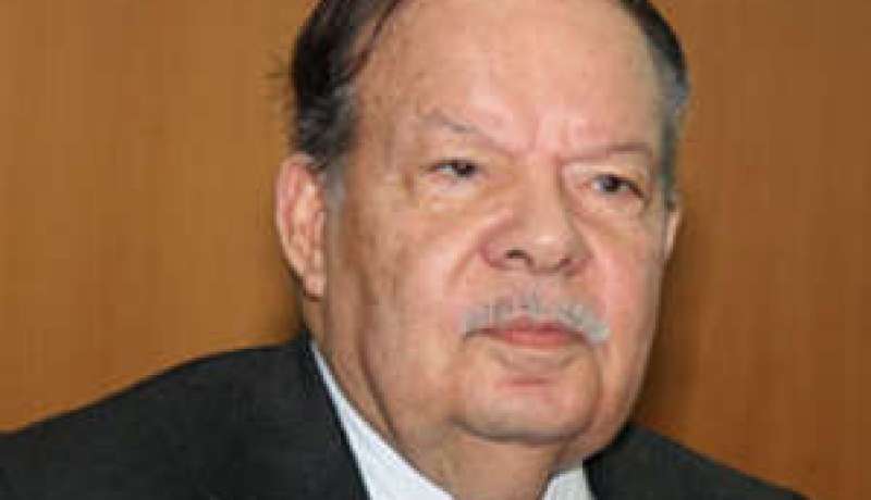 إحالة رئيس مجلس الشعب المصري الأسبق فتحي سرور للحبس احتياطيا