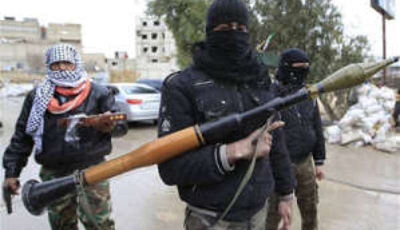 اشتباكات يومية بين مقاتلين موالين لحزب الله ومعارضين في سوريا
