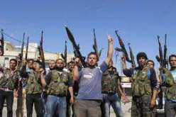 المعارضة السورية المسلحة تنتخب قيادة موحدة وتعلن مطار دمشق منطقة حرب