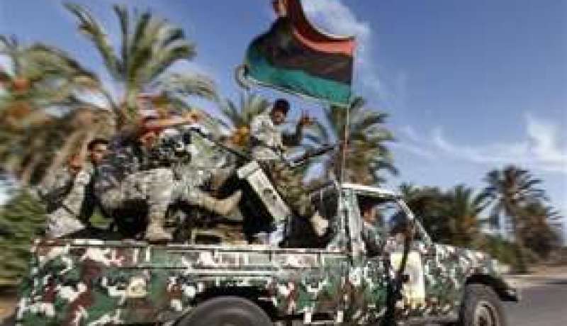 وزير الدفاع الليبي يدعو الثوار إلى الالتحاق بالجيش الوطني