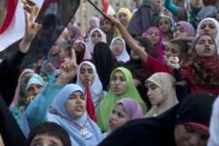 الإخوان المسلمون  يدعمون مرسي الليلة بـ 3 مظاهرات بالاسكندرية