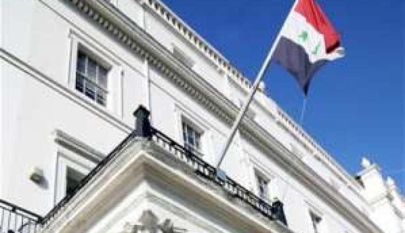 بريطانيا تطرد القائم بالأعمال السوري