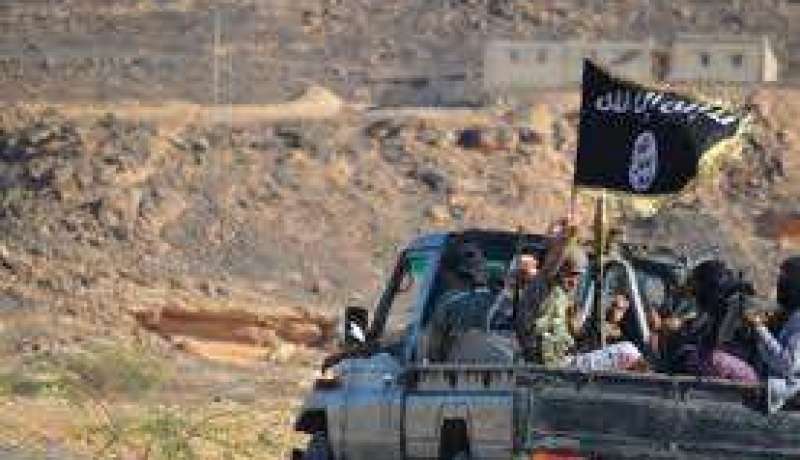 أنصار الشريعة يهاجمون مركزا للشرطة اليمنية ويقتلون 4 من رجالها