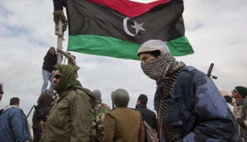 مسلحون يقتلون عقيدا سابقا في القوات الجوية الليبية