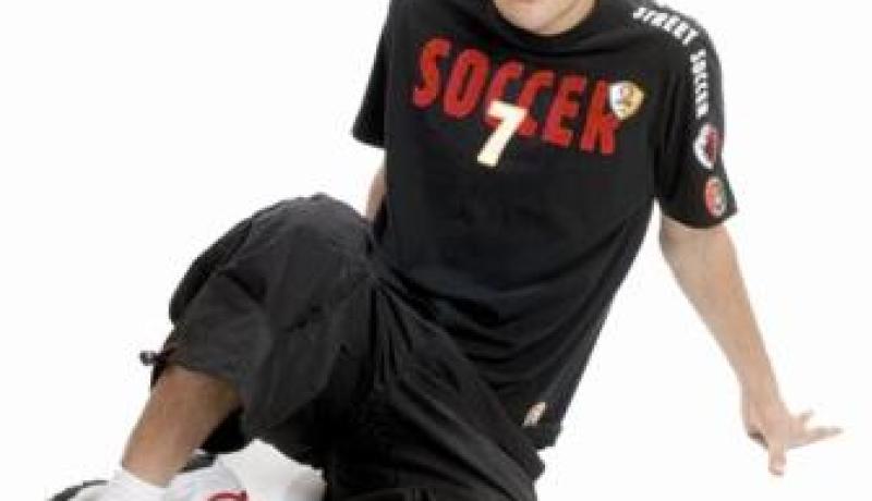 أحمد حسن بكل تأكيد سأشجع المنتخب الجزائري في كأس العالم لأجل العروبة