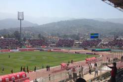 أجواء احتفالية في مدرجات ملعب تشاكر للبليدة الممتلئ عن آخره