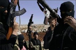 مقتل شرطي وإصابة إثنين في هجوم لمسلحين أمام كنيسة في القاهرة