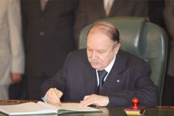 عبد العزيز بوتفليقة يستدعي الهيئة الناخبة ليوم الخميس 17 أفريل 2014