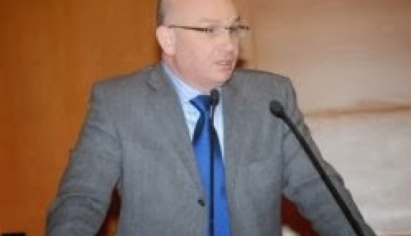 ضرورة تعميق دور الإتحاد الافريقي في حل مشاكل القارة السمراء