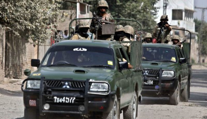 مقتل 29 شخصا في قاعدة جوية لحركة طالبان في بيشاور