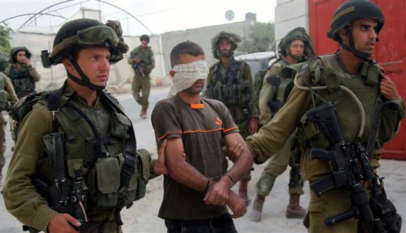 اعتقال 4 فلسطينيين بالضفة الغربية