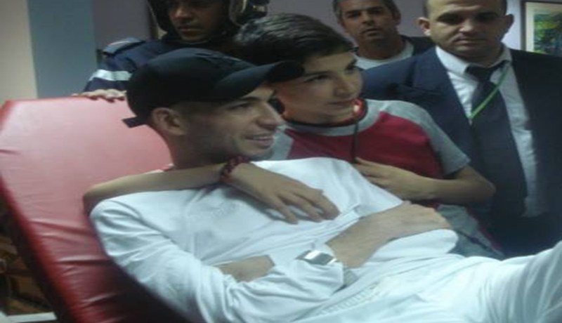 احتفالات ودعوات بالشفاء لـ عدلان  داخل الطائرة