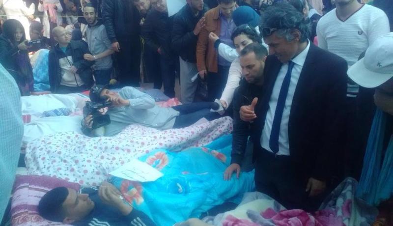 نكاز يستنجد بأطباء وممرّضين في ميدان الادماج