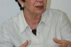 سعيدة بن حبيلس تعرب عن استعدادها للعمل من أجل تأدية الدور الإنساني للهلال الأحمر