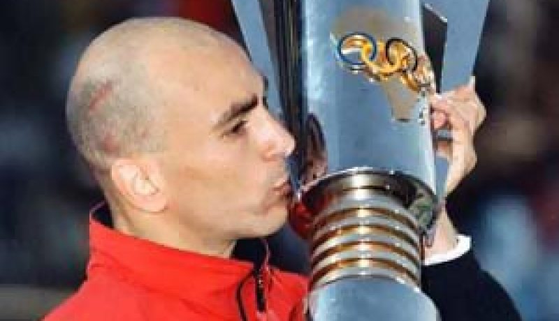 اتحاد كرة القدم المصري يوقف حسام وإبراهيم حسن
